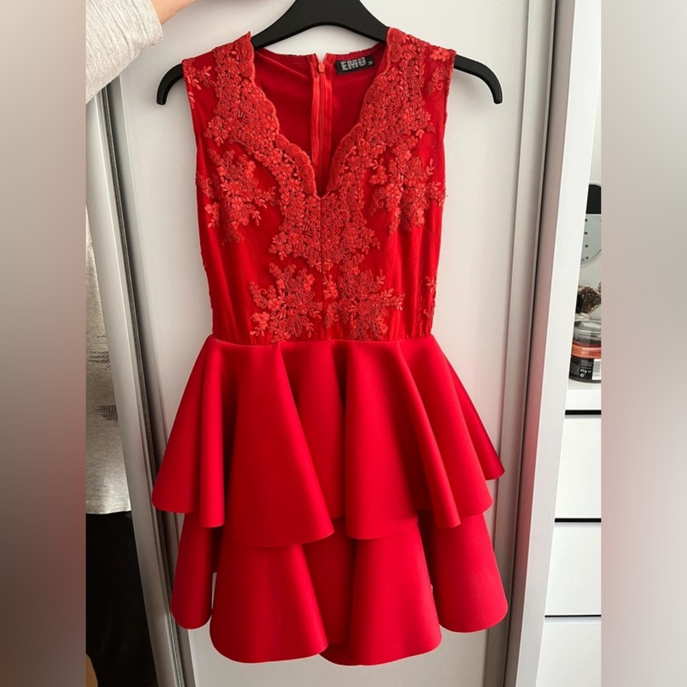 Elegant Red Lace Peplum Dress - Size S